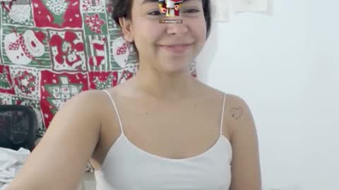 Lily Roberts online show from December 2025 04:09:01 AM