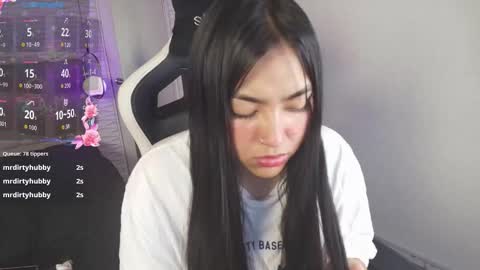 lily_waist online show from October 2025 03:25:01 PM