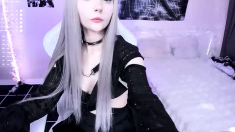 Lily online show from February 2026 01:48:01 AM