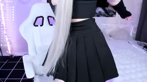 Lily online show from April 2026 01:12:01 AM