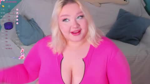 Lily online show from February 2025 05:03:02 PM