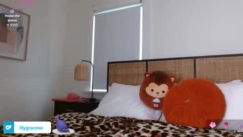 Lily Grace online show from November 2025 11:48:02 PM