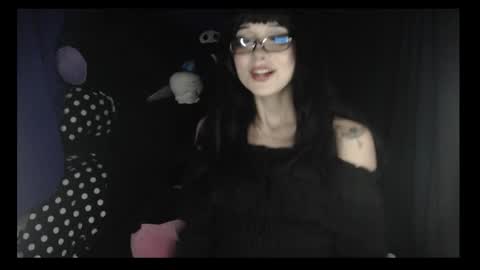 Snapshot of lilyimp chatting on September 2025 01:49:01 AM LUka online show from September 2025 01:49:01 AM