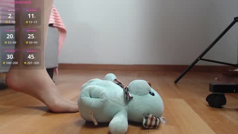 Lili online show from January 2025 09:58:01 PM