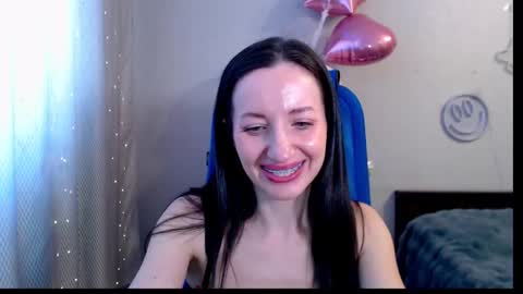 Lily online show from February 2025 09:13:02 AM