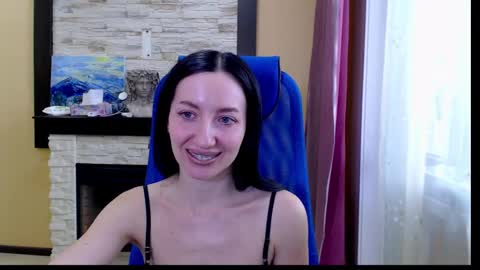 Lily online show from March 2025 07:51:02 AM