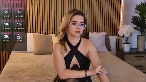 Snapshot of lilyrabbit chatting on June 2026 05:30:01 AM Rose online show from June 2026 05:30:01 AM
