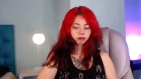 lilyred_ online show from July 2026 03:42:02 AM