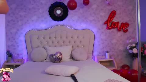      online show from February 2025 04:26:01 AM