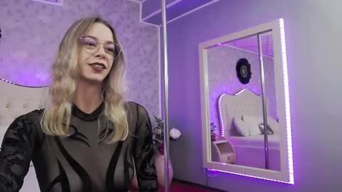      online show from October 2025 03:16:02 AM