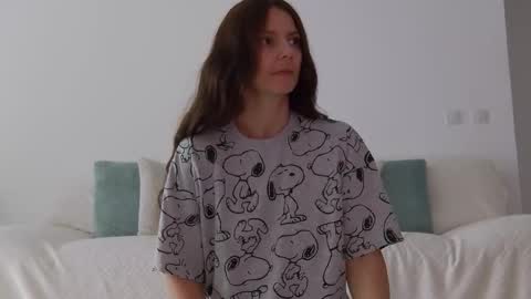 Lily online show from October 2025 09:28:02 AM