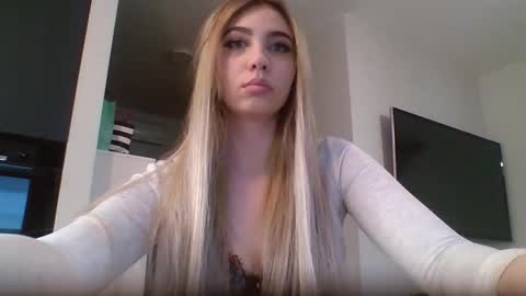 Lily online show from February 2026 03:43:01 PM