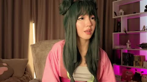 Lin Use menu to play with me  online show from April 2026 09:15:01 AM