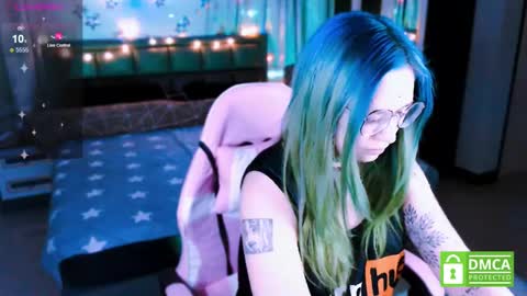 Snapshot of lina2d_tyan chatting on January 2025 04:17:02 PM Lina2D tyan online show from January 2025 04:17:02 PM