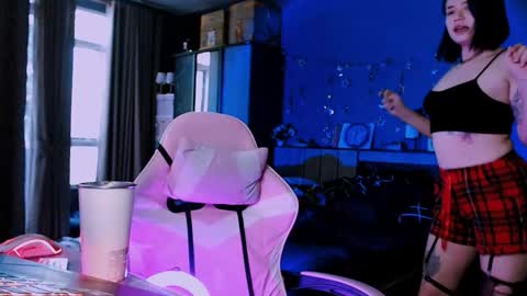 Snapshot of lina2d_tyan chatting on October 2025 08:21:01 AM Lina2D tyan online show from October 2025 08:21:01 AM