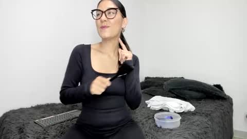 Lina Mandarina online show from October 2025 08:27:02 PM