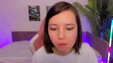 Lina online show from March 2025 05:33:02 AM