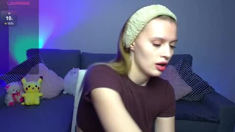 lina_bush online show from January 2025 01:00:01 PM