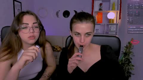 lina_fox12 online show from May 2026 02:45:01 PM