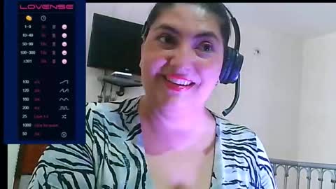 Snapshot of lina_maria99 chatting on September 2025 08:08:02 PM Lina Mara99 online show from September 2025 08:08:02 PM