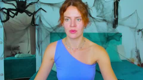 lina_muse_ online show from October 2025 01:57:02 PM