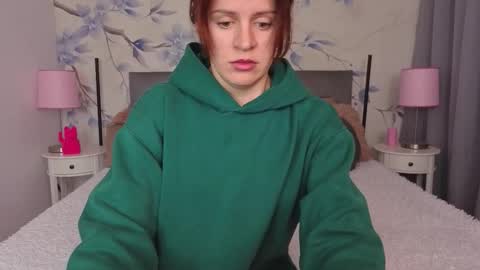 lina_muse_ online show from November 2025 10:11:02 PM