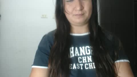 Snapshot of lina_playful chatting on April 2026 02:06:02 PM iiisabella online show from April 2026 02:06:02 PM