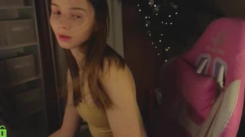 Snapshot of lina_reeds chatting on February 2026 01:04:02 AM LINA online show from February 2026 01:04:02 AM