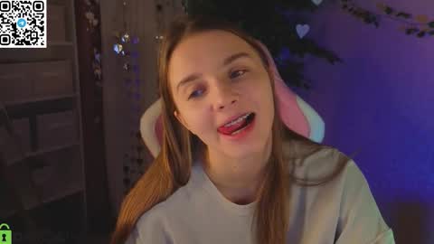 Snapshot of lina_reeds chatting on February 2026 01:12:01 AM LINA online show from February 2026 01:12:01 AM