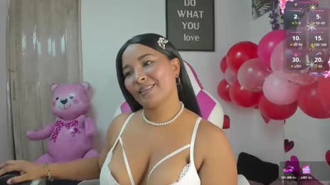 LINA SANCHEZ online show from February 2025 03:05:01 PM