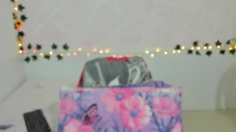 LINA SANCHEZ online show from October 2025 01:13:01 PM