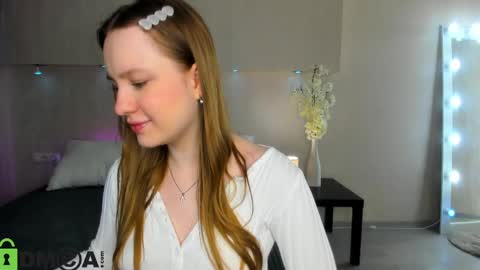 Lina online show from March 2026 01:10:01 AM