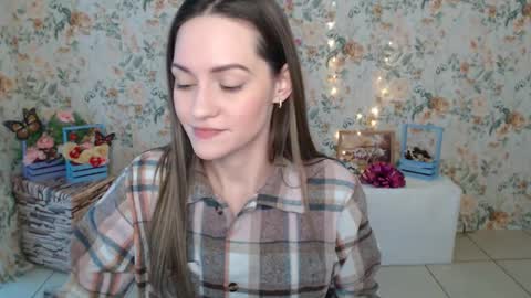 Lina online show from February 2025 06:51:01 AM