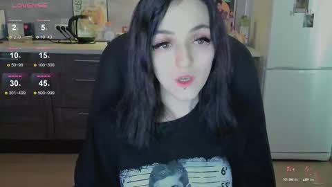 Lina 3  1715622743 online show from October 2025 08:20:01 AM