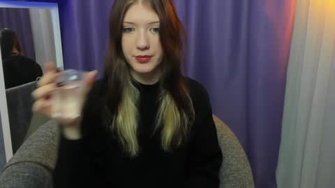 Snapshot of lina_vi chatting on December 2024 08:55:02 PM Lina online show from December 2024 08:55:02 PM