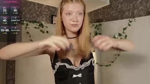 Lina online show from May 2026 08:38:02 PM