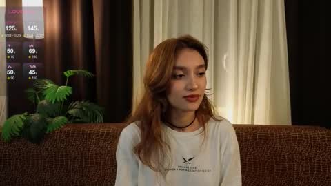 Snapshot of linaage chatting on September 2025 08:52:01 PM Lina online show from September 2025 08:52:01 PM