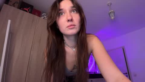 Lina online show from October 2025 05:19:02 PM