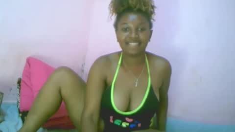 linah1123 online show from September 2025 08:14:01 PM