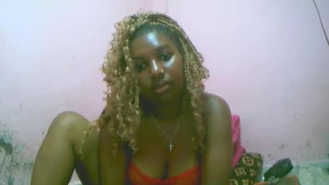 linah1123 online show from November 2025 09:38:02 PM