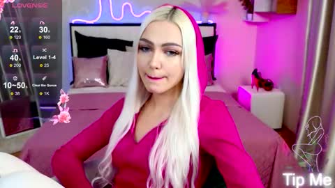 Snapshot of linalirian chatting on October 2025 06:27:02 PM I am Lina online show from October 2025 06:27:02 PM