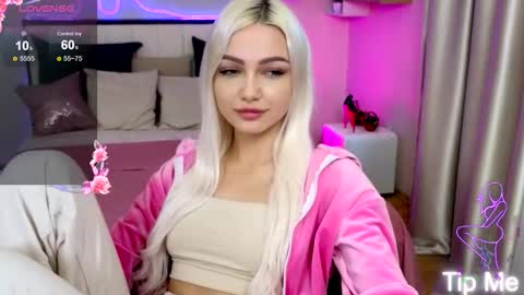 Snapshot of linalirian chatting on October 2025 07:41:01 AM I am Lina online show from October 2025 07:41:01 AM