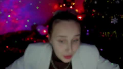 Lina online show from January 2025 10:33:02 PM