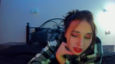 Lina online show from December 2025 10:15:02 PM