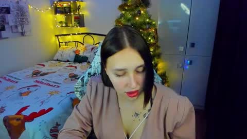 Lina online show from December 2025 10:16:01 PM