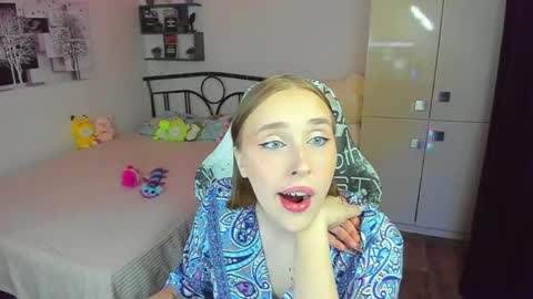 Lina online show from June 2026 09:31:02 PM