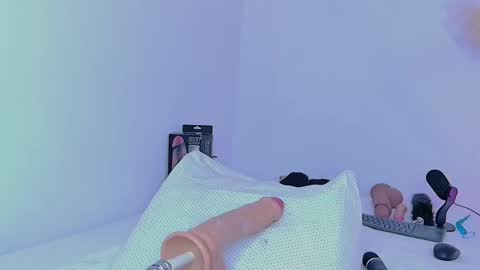 LINAY And VALENTINA - INSTAGRAM LINAY MVP online show from March 2025 04:35:02 PM