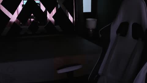  Linda  online show from December 2024 09:11:01 PM