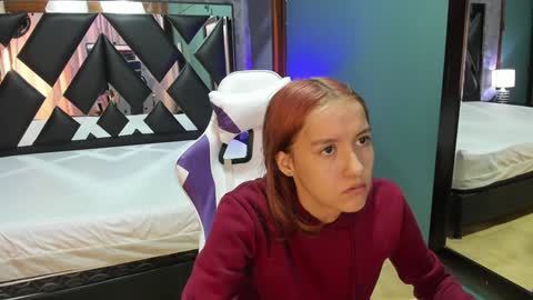  Linda  online show from December 2024 11:07:01 AM