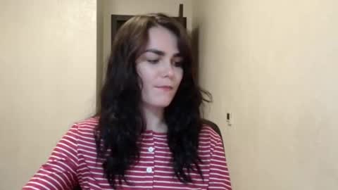 Linda online show from October 2025 07:23:02 PM